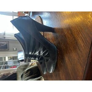 Modern Vintage Women's Black High Heel Shoes